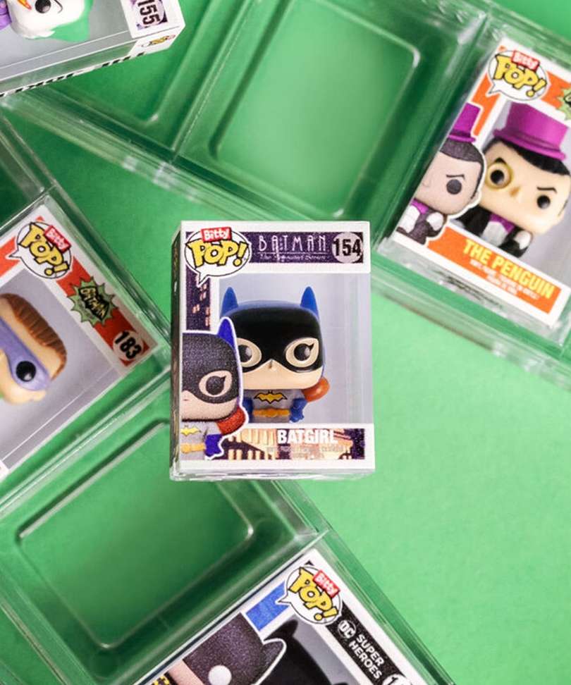 Funko Bitty Pop "The Joker / Batgirl / Batman (Classic Black) / Mystery Bitty (4-Pack) "